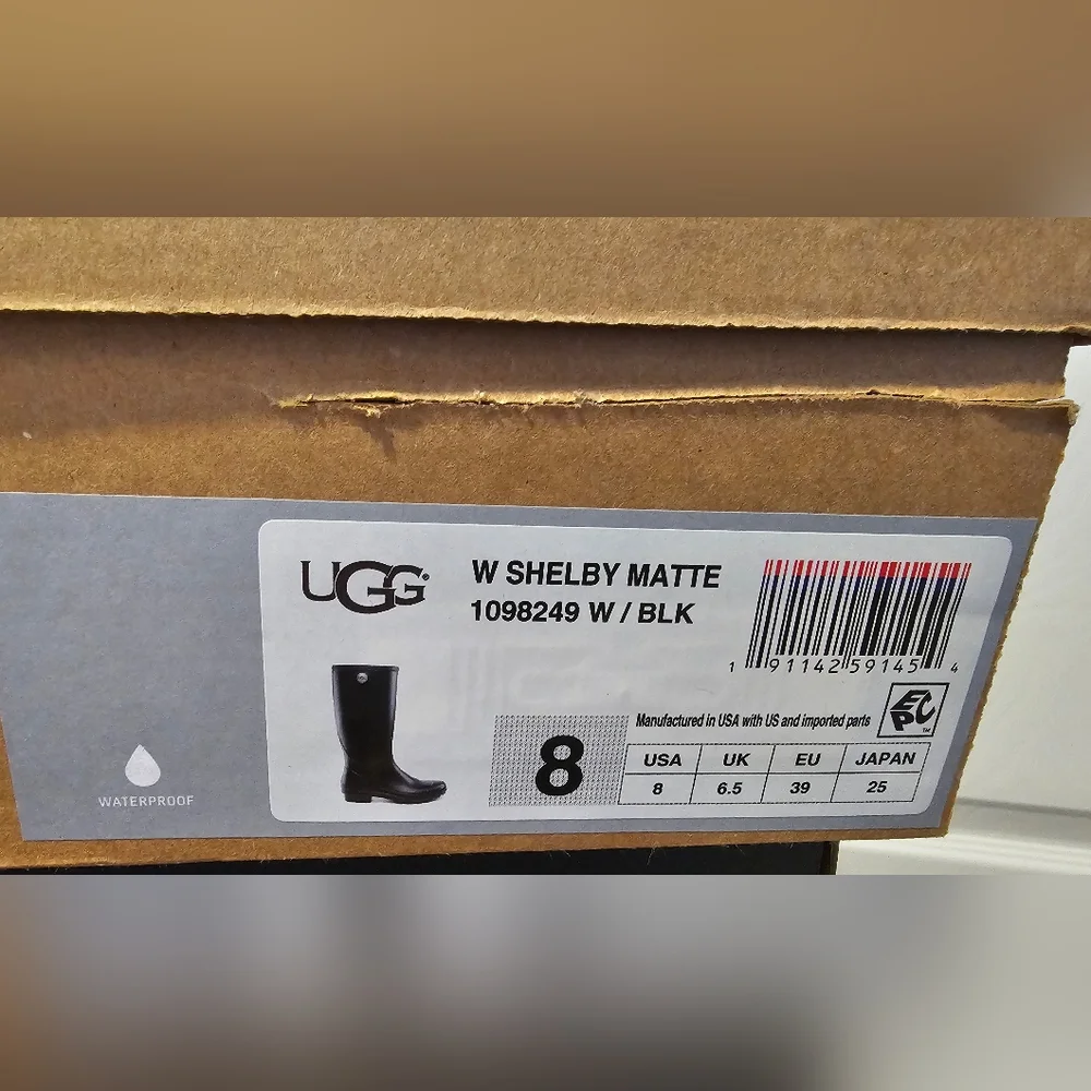 UGG Black W Shelby Matte Boots - Picture 2 of 9